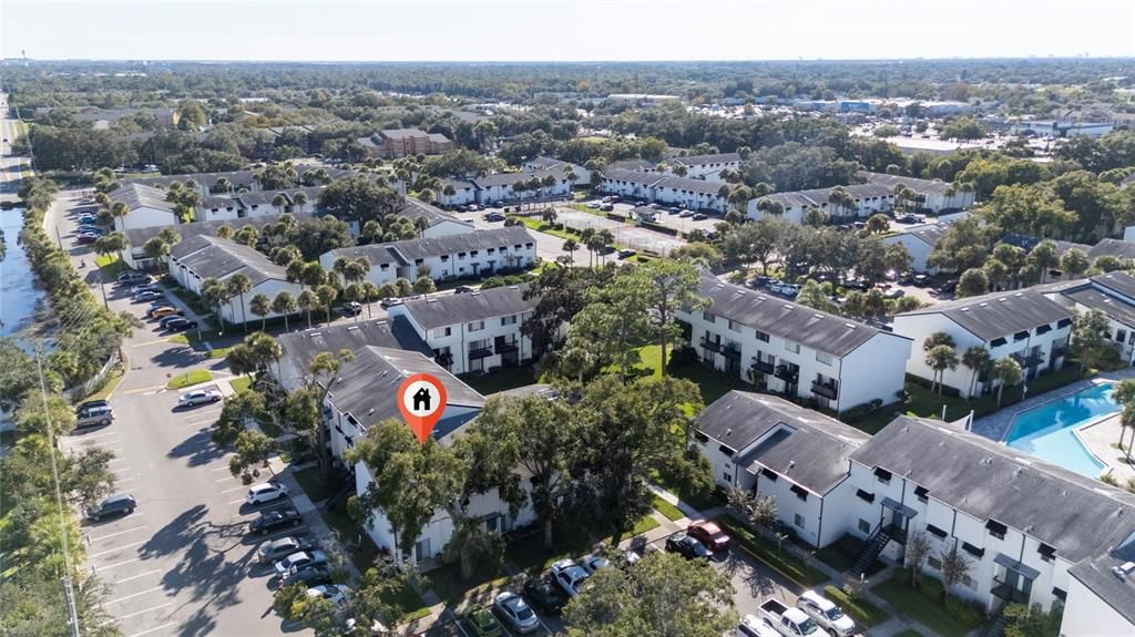 For Sale: $135,000 (1 beds, 1 baths, 765 Square Feet)