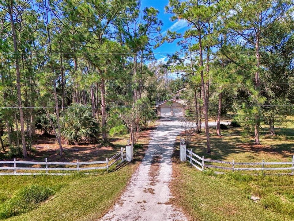 Active With Contract: $648,800 (4 beds, 3 baths, 2839 Square Feet)