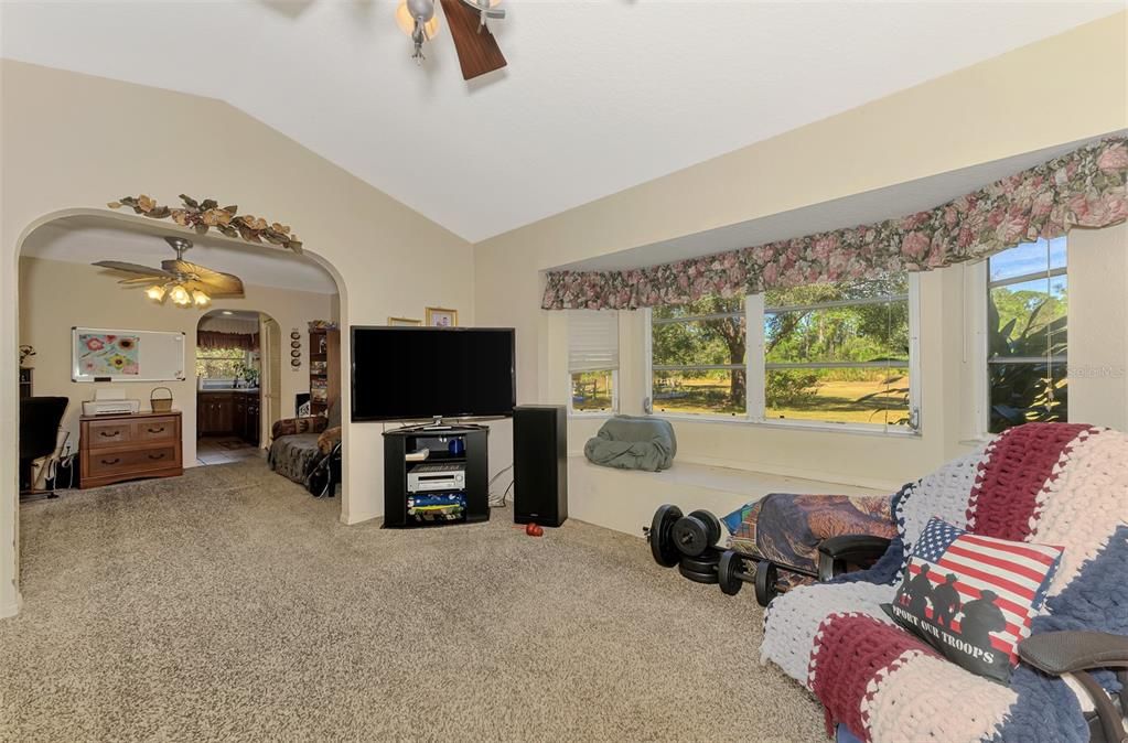 Active With Contract: $648,800 (4 beds, 3 baths, 2839 Square Feet)