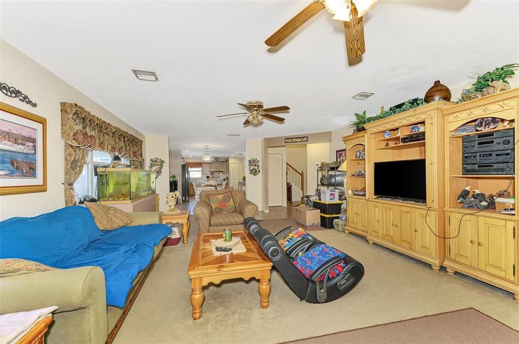 Active With Contract: $648,800 (4 beds, 3 baths, 2839 Square Feet)