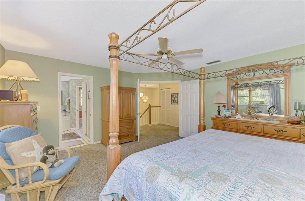 Active With Contract: $648,800 (4 beds, 3 baths, 2839 Square Feet)