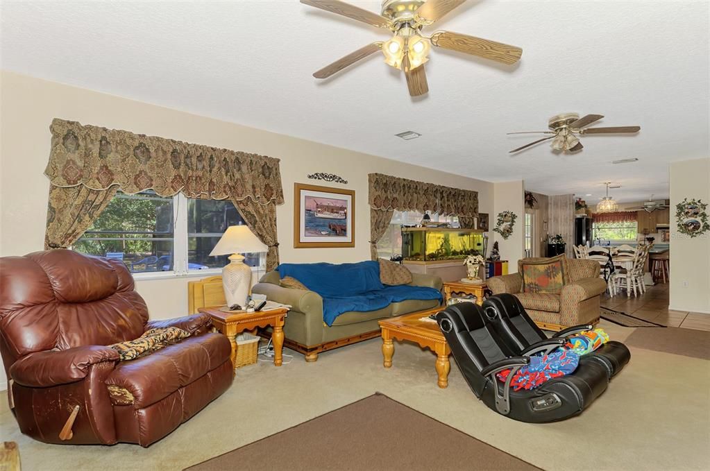 Active With Contract: $648,800 (4 beds, 3 baths, 2839 Square Feet)