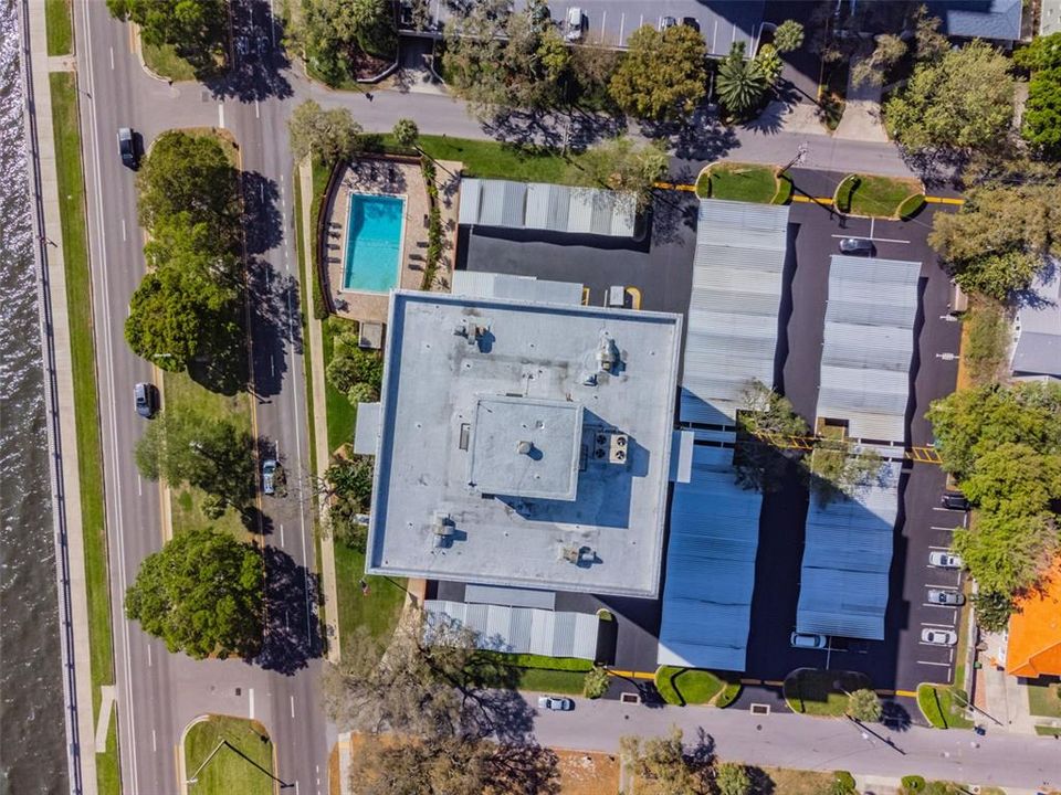 Active With Contract: $272,500 (2 beds, 2 baths, 846 Square Feet)