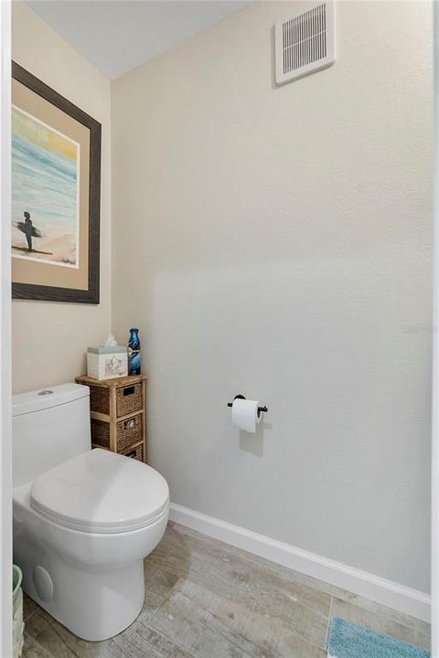 Activo con contrato: $599,000 (3 camas, 3 baños, 1694 Pies cuadrados)