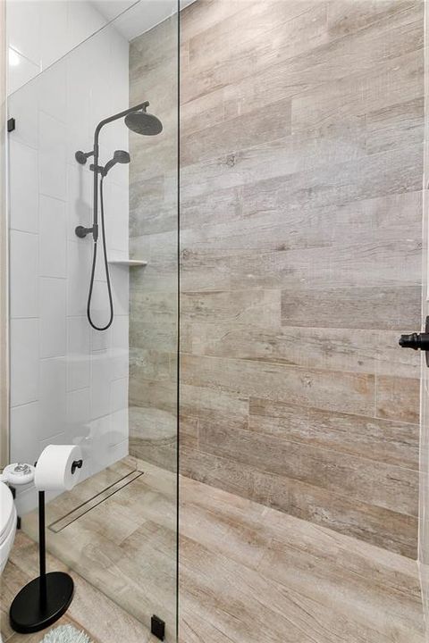 Activo con contrato: $599,000 (3 camas, 3 baños, 1694 Pies cuadrados)