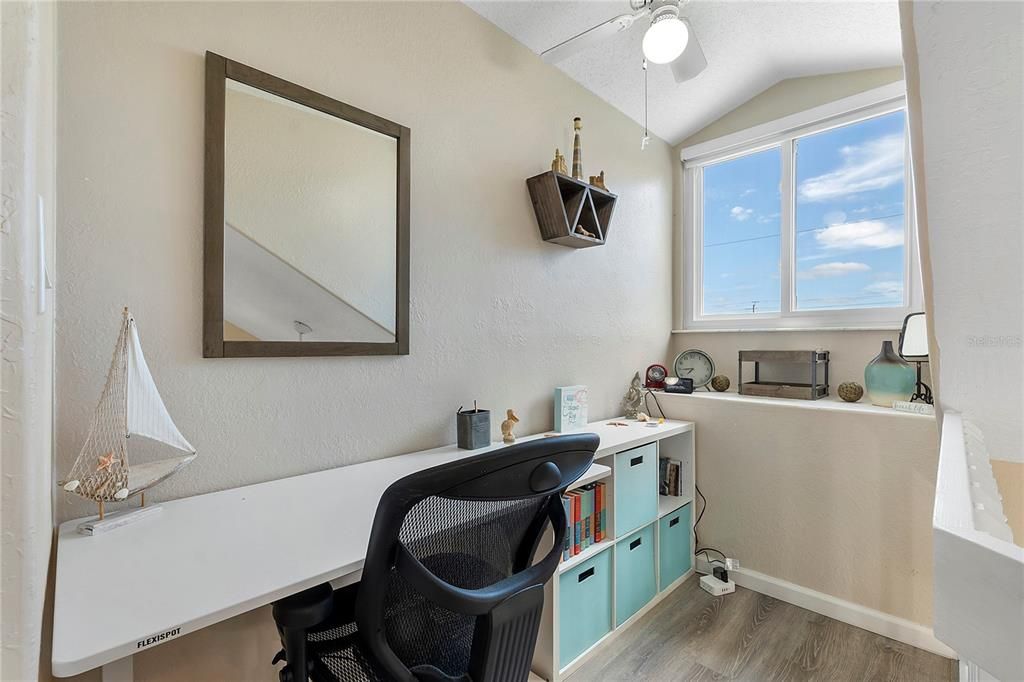 Activo con contrato: $599,000 (3 camas, 3 baños, 1694 Pies cuadrados)