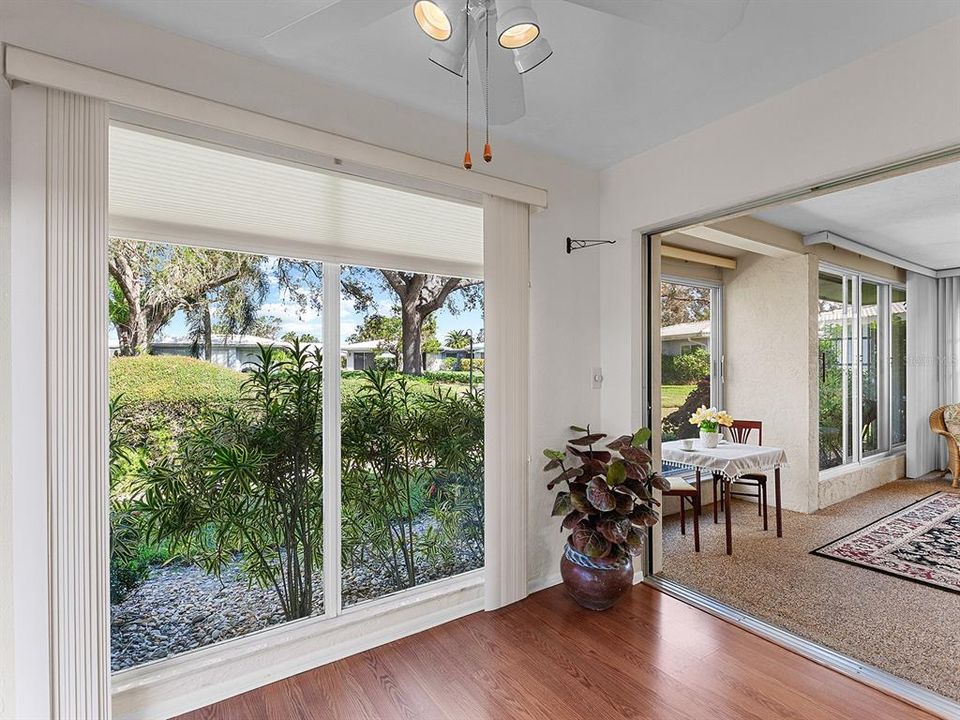 Под контрактом: $265,000 (2 спален, 2 ванн, 1760 Квадратных фут)