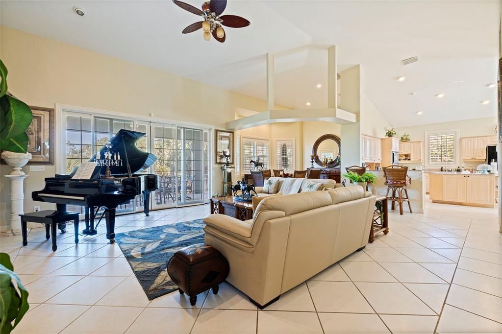 待售: $3,750,000 (4 贝兹, 4 浴室, 3791 平方英尺)