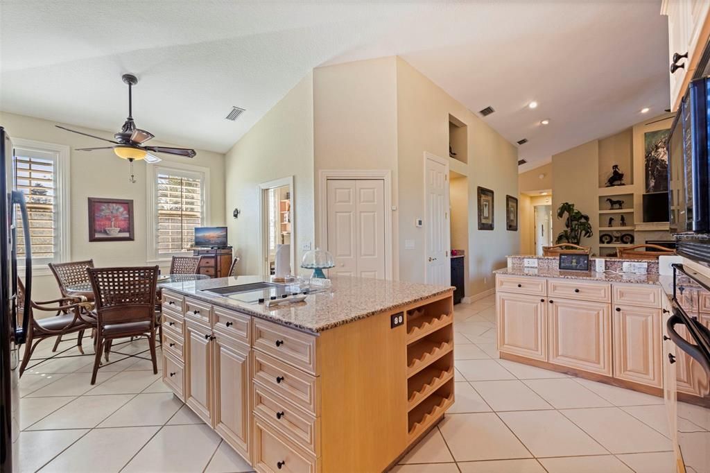 待售: $3,750,000 (4 贝兹, 4 浴室, 3791 平方英尺)