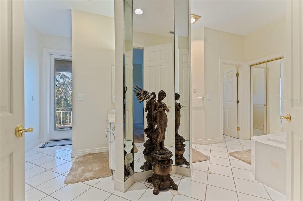 待售: $3,750,000 (4 贝兹, 4 浴室, 3791 平方英尺)