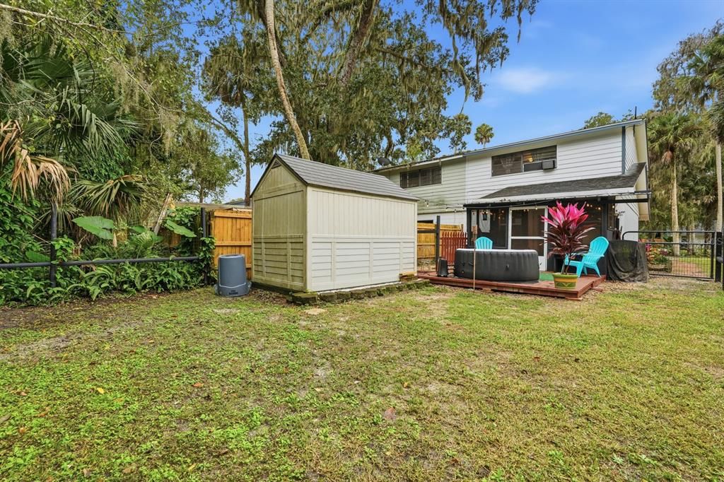 На продажу: $245,000 (2 спален, 1 ванн, 1200 Квадратных фут)