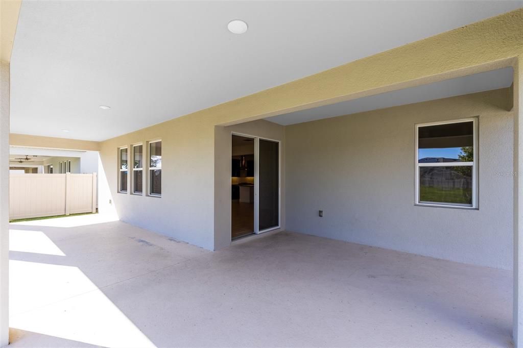 На продажу: $639,900 (5 спален, 3 ванн, 3211 Квадратных фут)