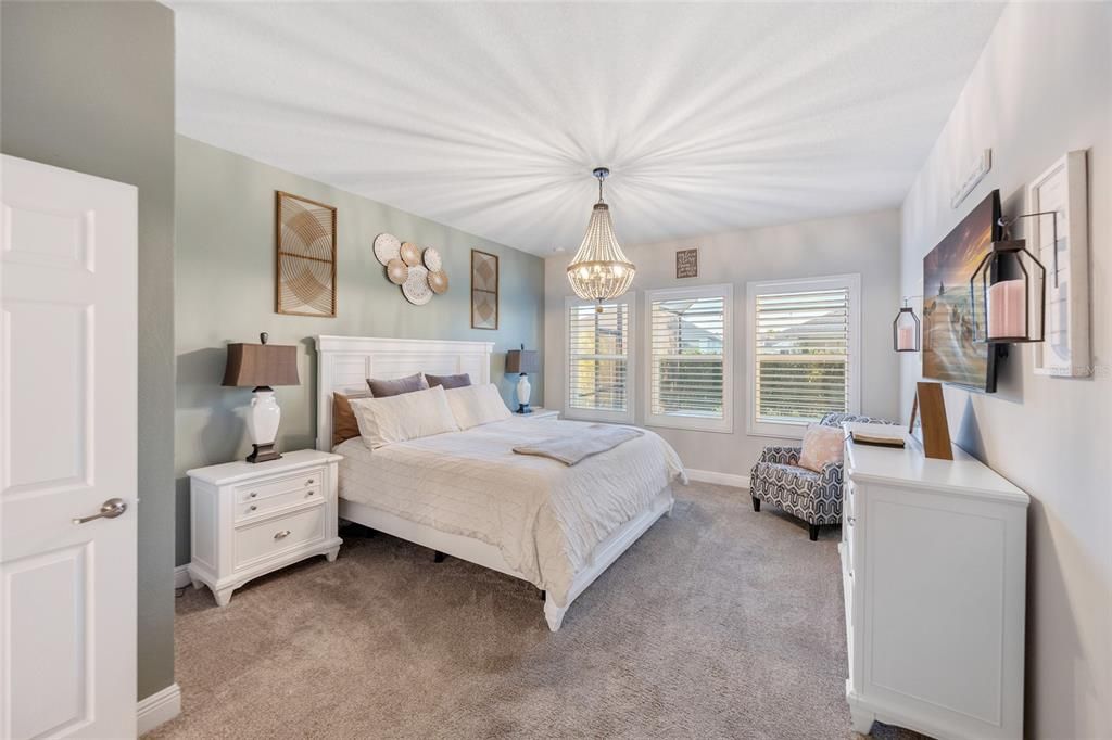 En Venta: $600,000 (4 camas, 3 baños, 2417 Pies cuadrados)