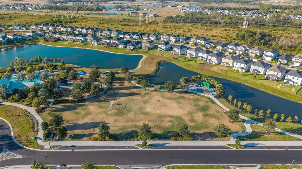 En Venta: $600,000 (4 camas, 3 baños, 2417 Pies cuadrados)