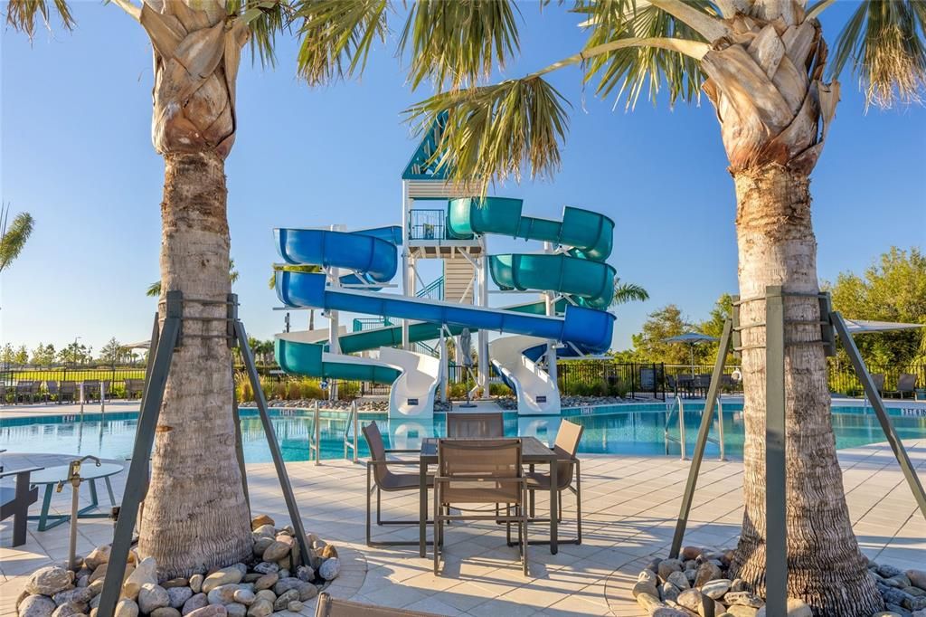 En Venta: $600,000 (4 camas, 3 baños, 2417 Pies cuadrados)