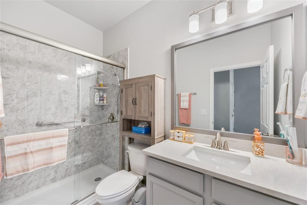 En Venta: $600,000 (4 camas, 3 baños, 2417 Pies cuadrados)