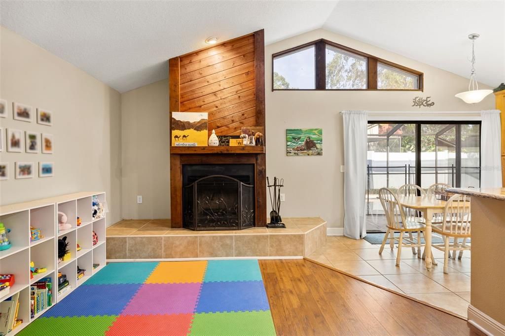 待售: $515,000 (4 贝兹, 2 浴室, 2146 平方英尺)