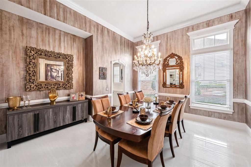 For Sale: $2,500,000 (6 beds, 5 baths, 5865 Square Feet)