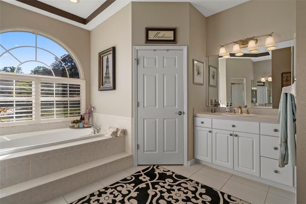 For Sale: $422,900 (3 beds, 2 baths, 2154 Square Feet)