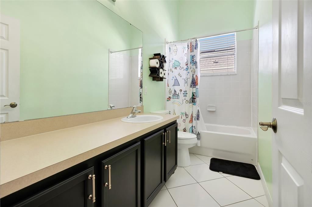 For Sale: $525,000 (4 beds, 3 baths, 2508 Square Feet)