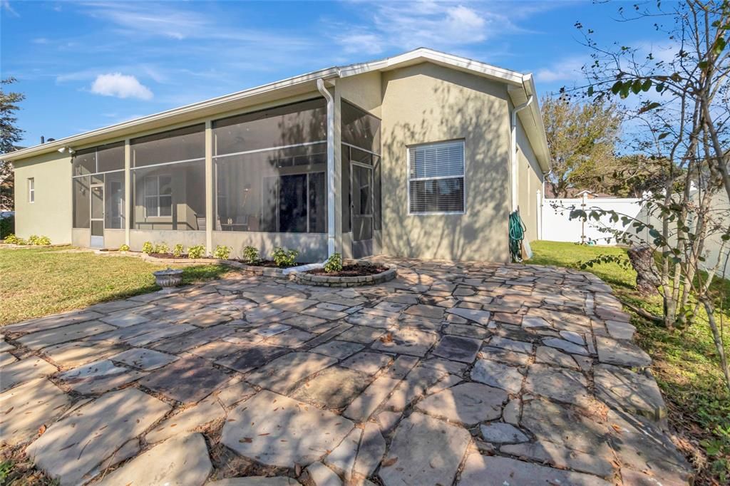 For Sale: $525,000 (4 beds, 3 baths, 2508 Square Feet)