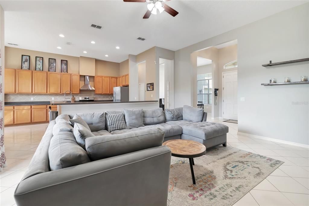 For Sale: $525,000 (4 beds, 3 baths, 2508 Square Feet)