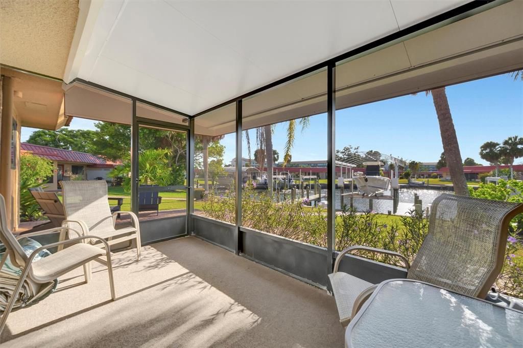 На продажу: $475,000 (2 спален, 2 ванн, 1008 Квадратных фут)