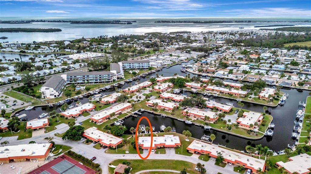 На продажу: $475,000 (2 спален, 2 ванн, 1008 Квадратных фут)