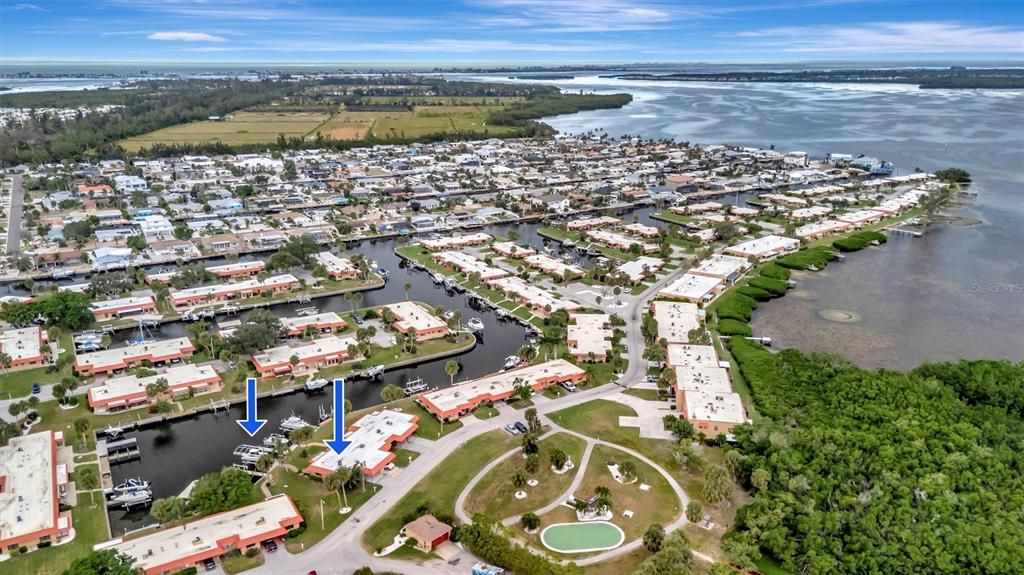 На продажу: $475,000 (2 спален, 2 ванн, 1008 Квадратных фут)