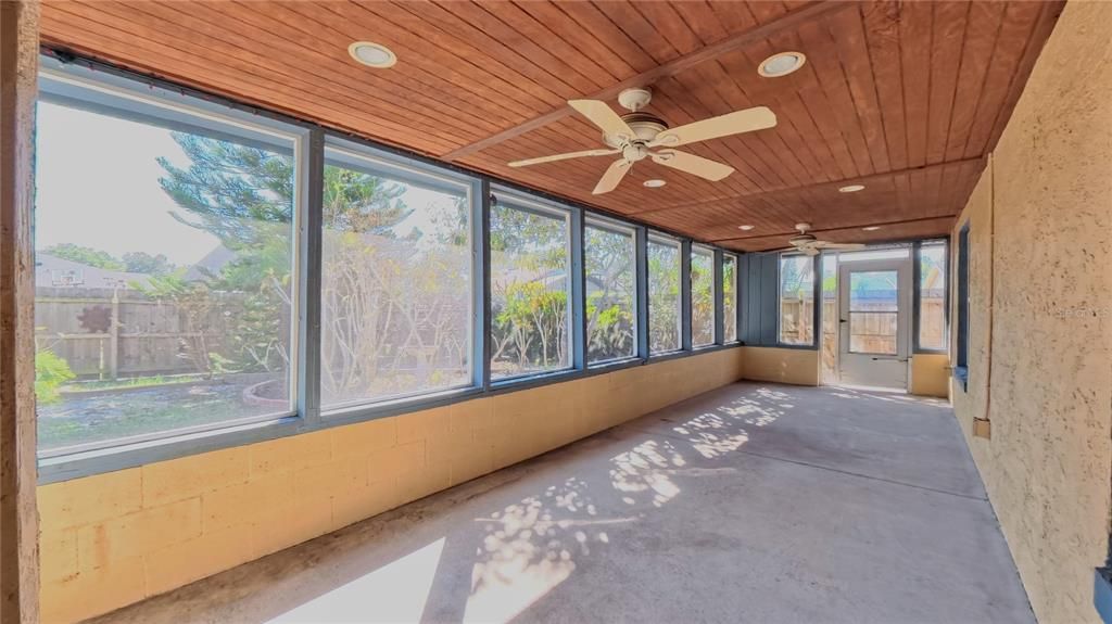 Active With Contract: $325,000 (2 beds, 2 baths, 1813 Square Feet)