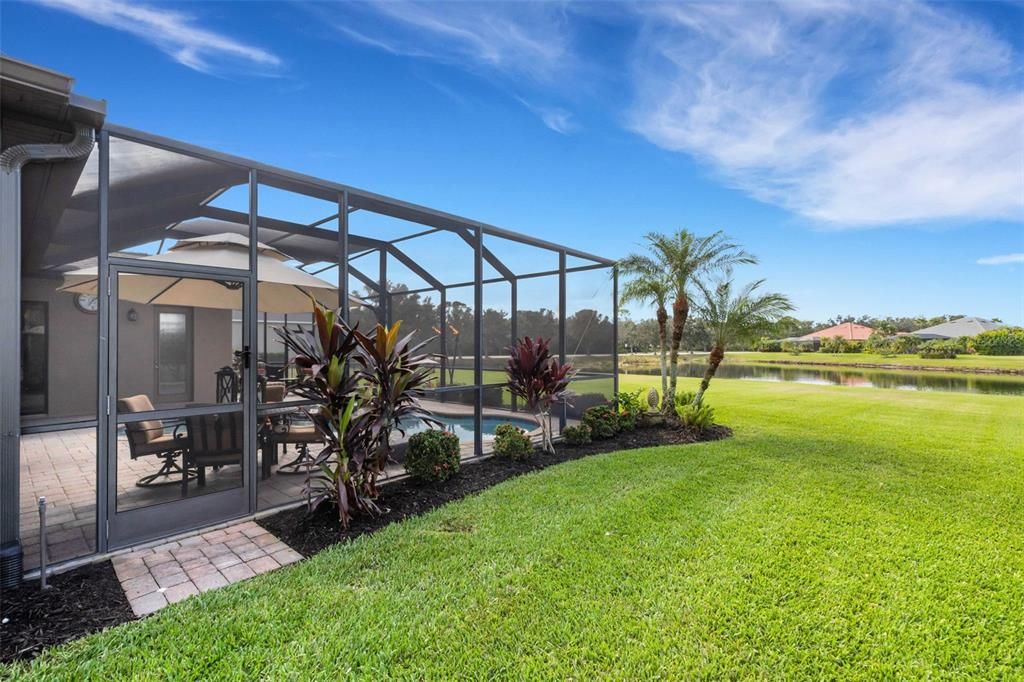 For Sale: $975,000 (3 beds, 3 baths, 3182 Square Feet)