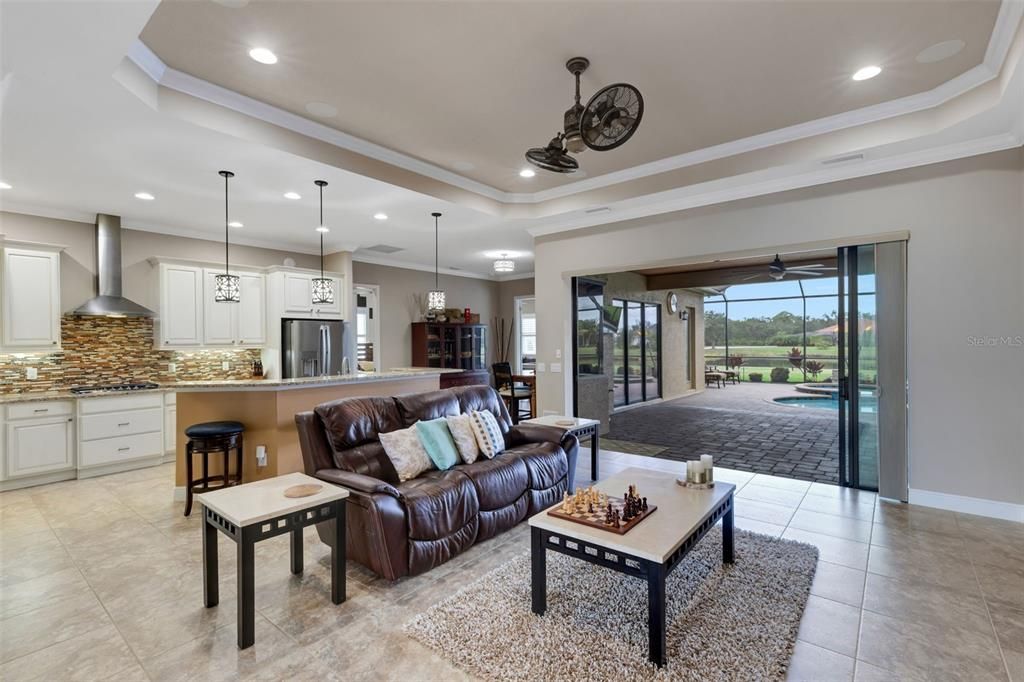 For Sale: $975,000 (3 beds, 3 baths, 3182 Square Feet)