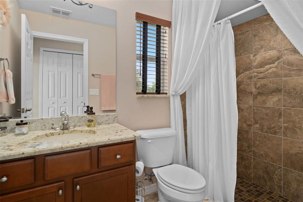 待售: $1,250,000 (4 贝兹, 3 浴室, 3589 平方英尺)