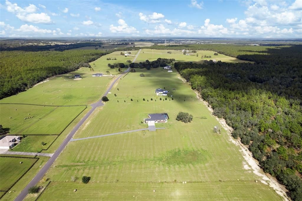 待售: $1,250,000 (4 贝兹, 3 浴室, 3589 平方英尺)