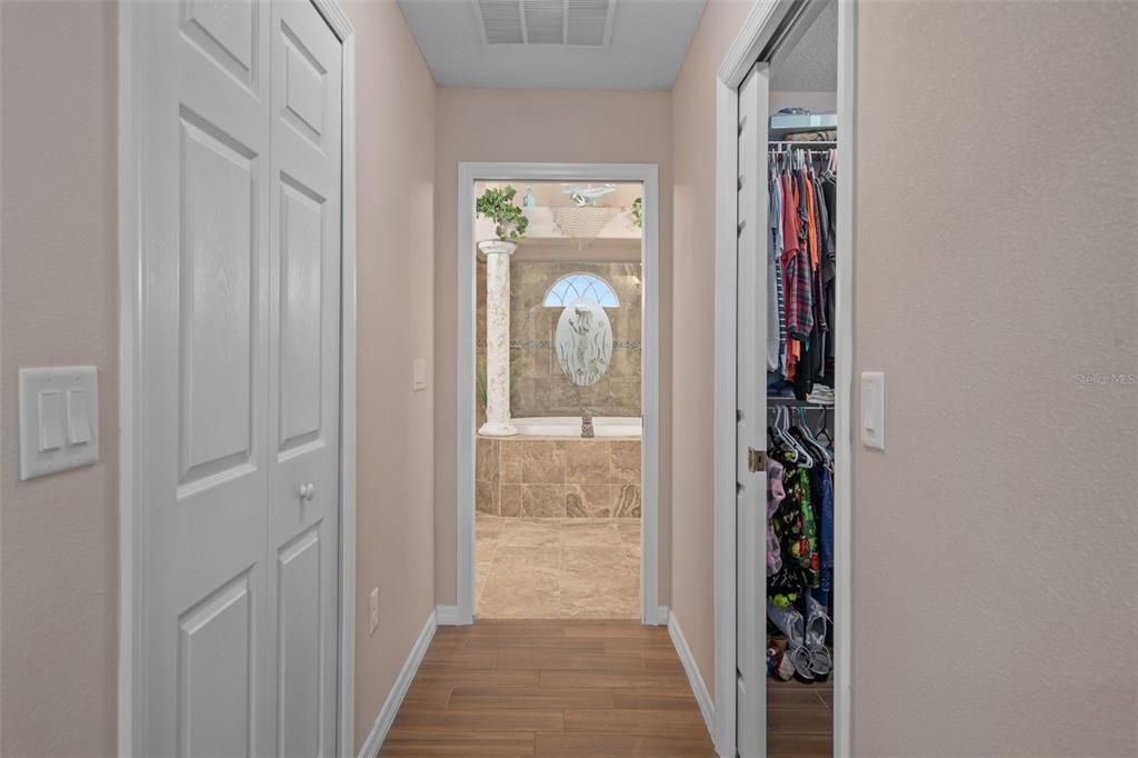 待售: $1,250,000 (4 贝兹, 3 浴室, 3589 平方英尺)