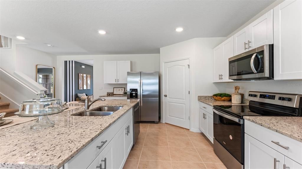 For Sale: $449,990 (5 beds, 3 baths, 2601 Square Feet)