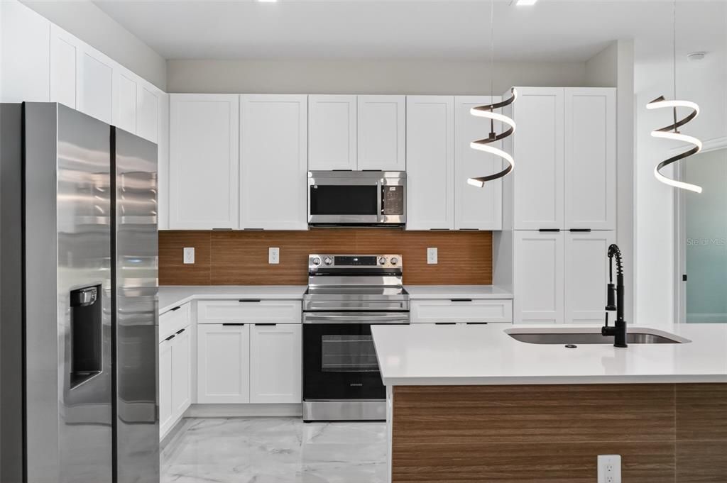 Active With Contract: $337,990 (4 beds, 3 baths, 1835 Square Feet)