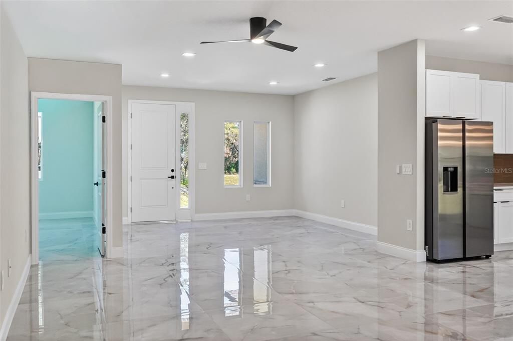 Active With Contract: $337,990 (4 beds, 3 baths, 1835 Square Feet)