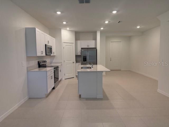 For Rent: $2,100 (3 beds, 2 baths, 1597 Square Feet)