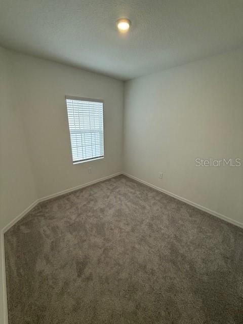 For Rent: $2,100 (3 beds, 2 baths, 1597 Square Feet)