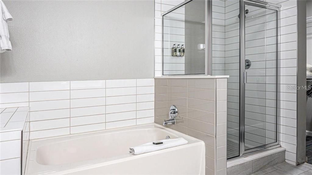 En Venta: $213,900 (2 camas, 2 baños, 1265 Pies cuadrados)