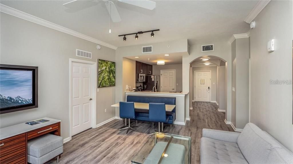 En Venta: $213,900 (2 camas, 2 baños, 1265 Pies cuadrados)