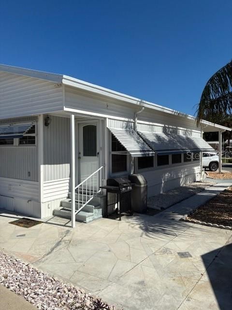 Active With Contract: $119,900 (1 beds, 1 baths, 782 Square Feet)