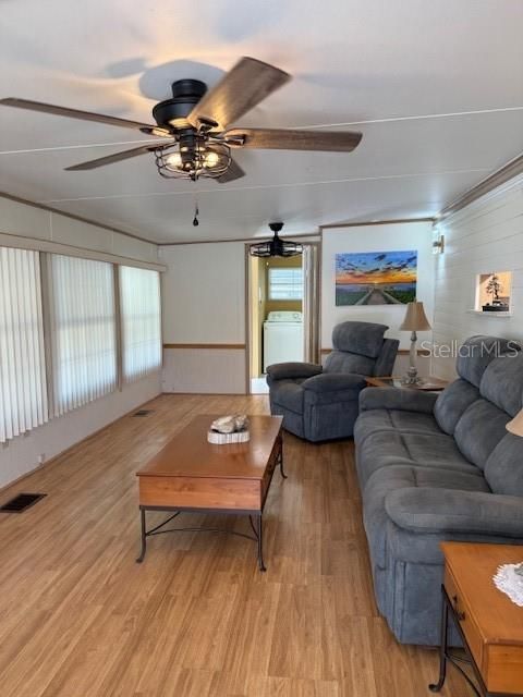 Active With Contract: $119,900 (1 beds, 1 baths, 782 Square Feet)