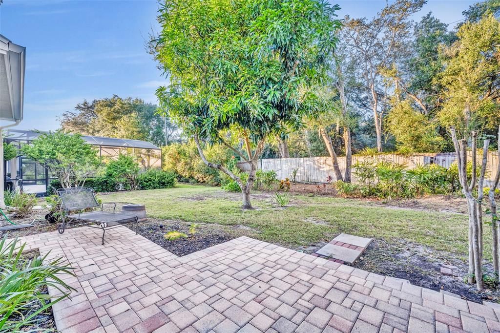 Active With Contract: $475,000 (4 beds, 2 baths, 2304 Square Feet)