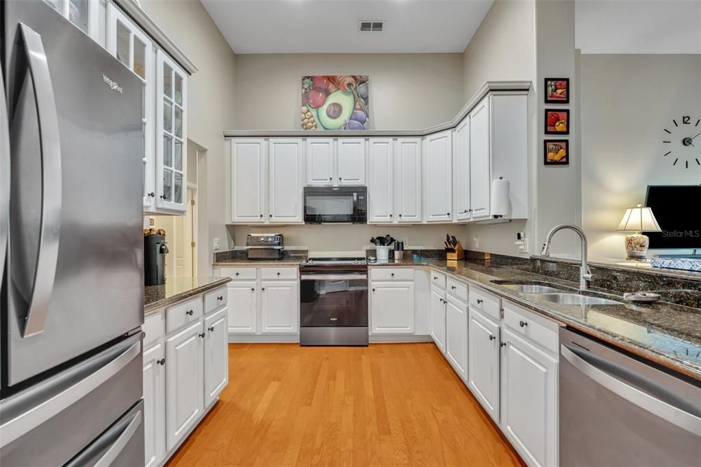 Active With Contract: $475,000 (4 beds, 2 baths, 2304 Square Feet)