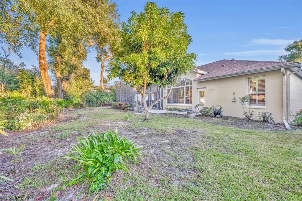 Active With Contract: $475,000 (4 beds, 2 baths, 2304 Square Feet)