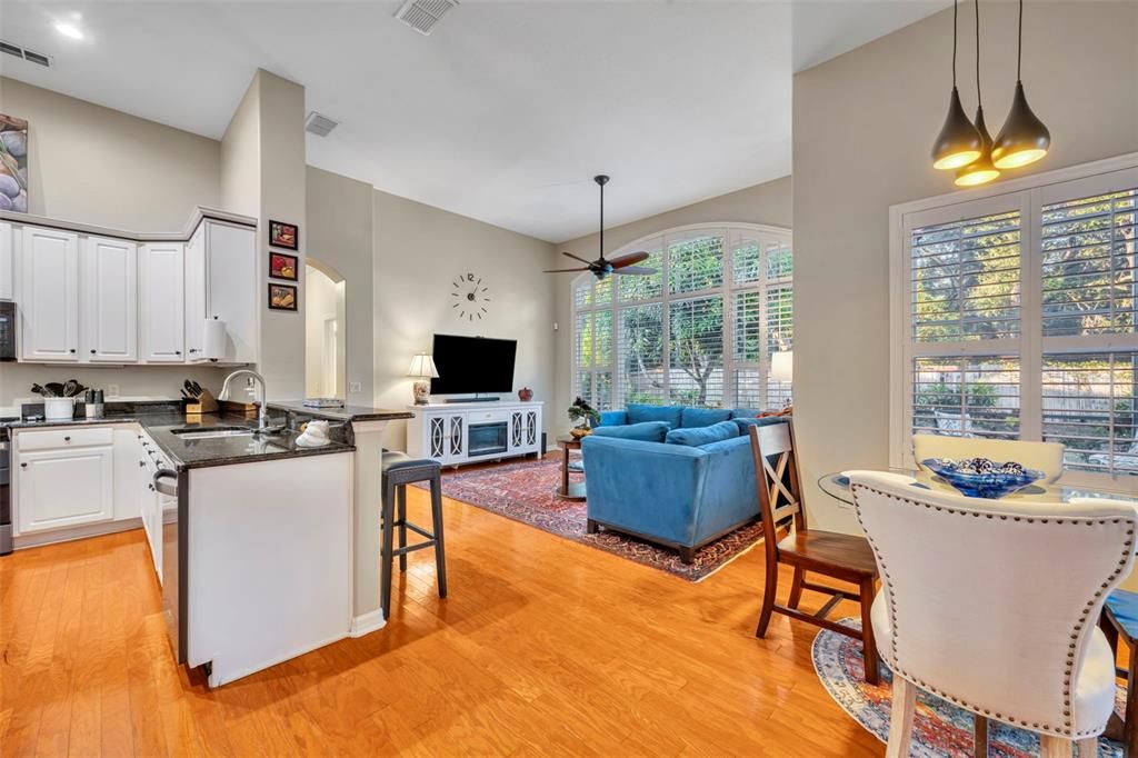 Active With Contract: $475,000 (4 beds, 2 baths, 2304 Square Feet)