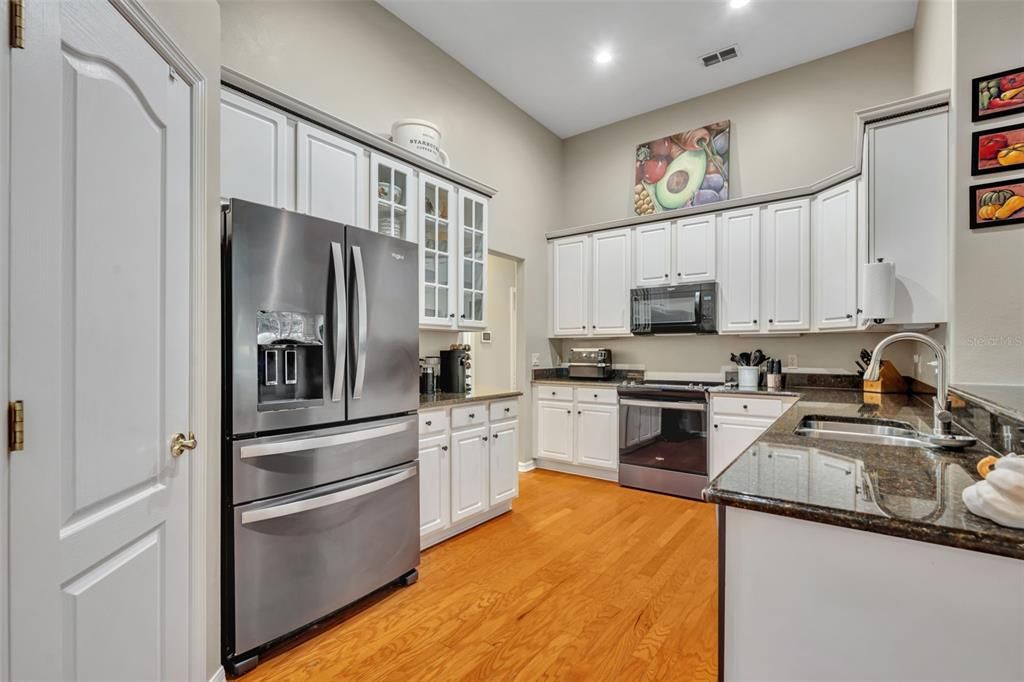 Active With Contract: $475,000 (4 beds, 2 baths, 2304 Square Feet)