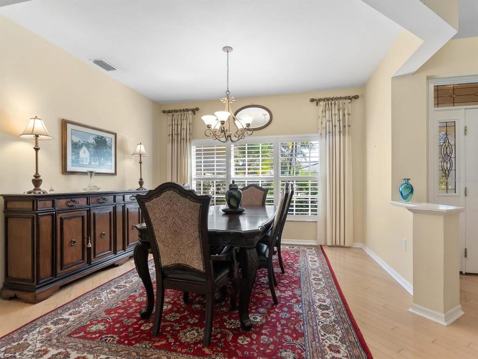 Activo con contrato: $525,000 (3 camas, 2 baños, 1948 Pies cuadrados)